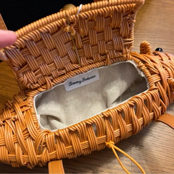 Tommy Bahama Woven Alligator/Retailer Basket Purse in Tan NWT collectible - Picture 7 of 10
